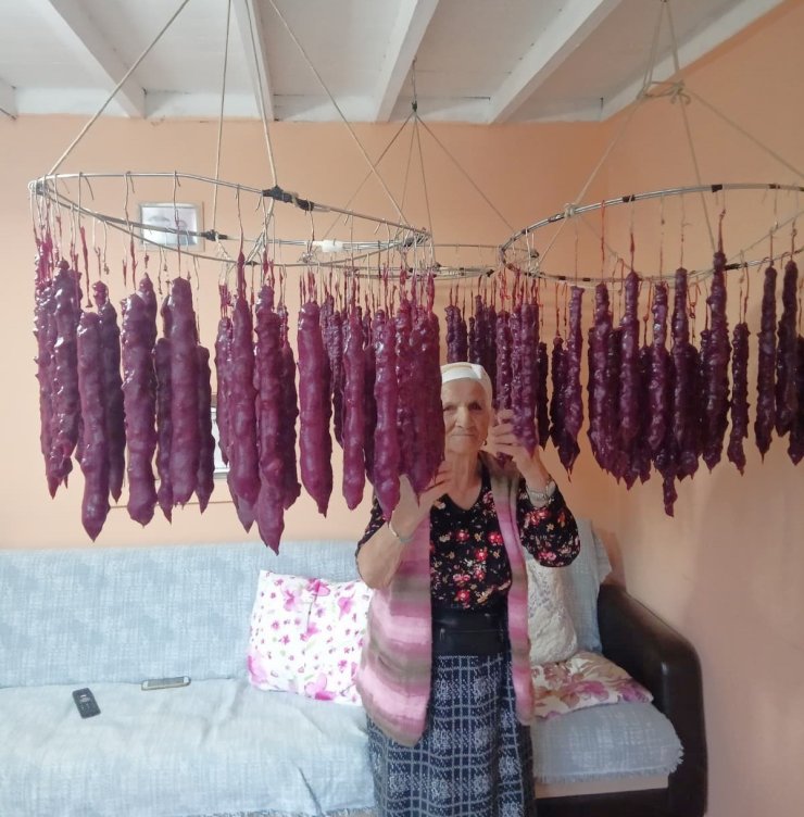 Rize’nin geleneksel lezzeti: "Çüme"