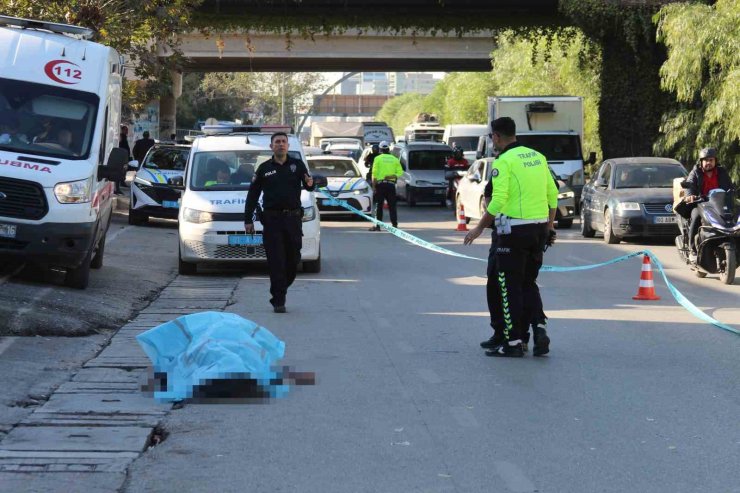 Adana’da otomobilin çarptığı yaşlı adam öldü