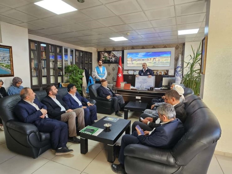 Cizre’de Gazze için düzenlenen hayır çarşısının geliri TDV hesabına aktarıldı