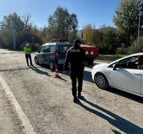 Bilecik’te göçmen kaçakçılığına yönelik denetim