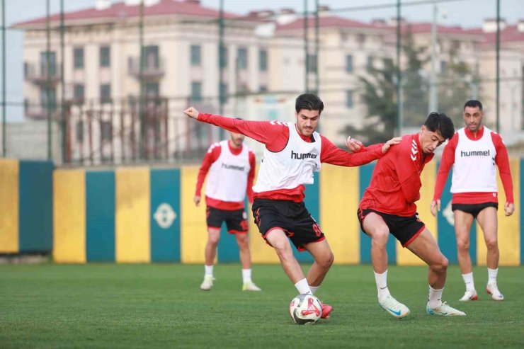 Sivasspor, Esenler Erokspor maçına hazır