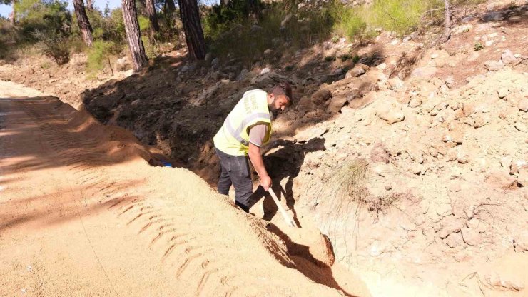Manavgat’ta yeni içme suyu hattı imalatı gerçekleştiriliyor