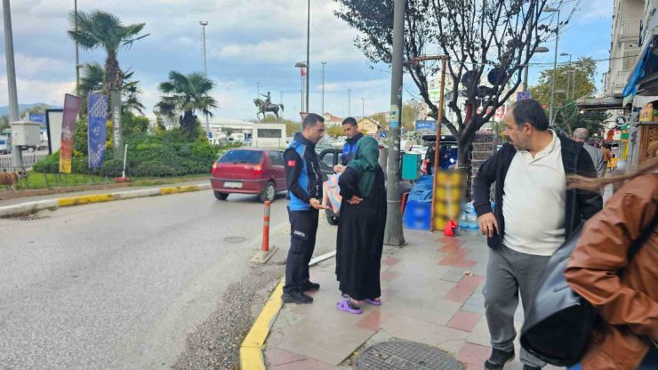 Bandırma’da zabıta ekipleri dilenciyi suçüstü yakaladı