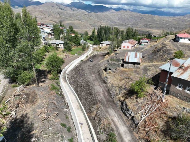 Bayraktar köyündeki taşkın kontrol inşaatında çalışmalar sürüyor