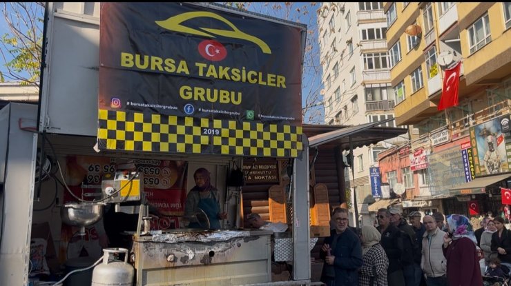 Bursa’da taksicilerden şehitler için anlamlı hayır