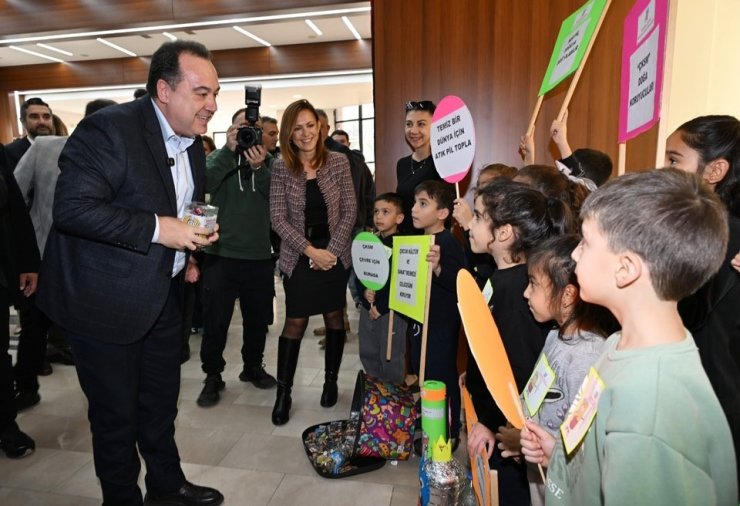 Manisa’da atık piller fidana dönüşüyor