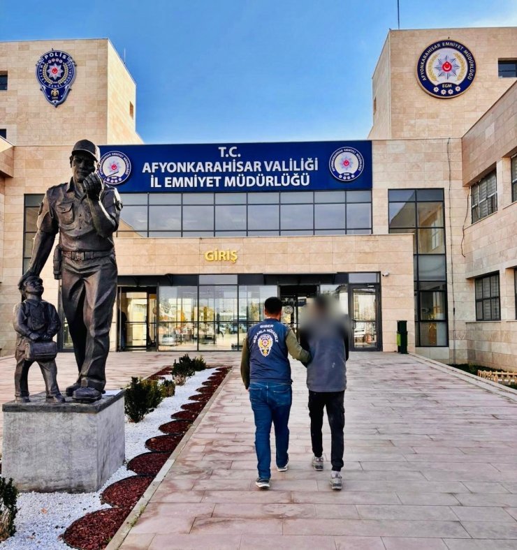 Çeşitli suçlardan aranan şahıslar polis tarafından yakalandı