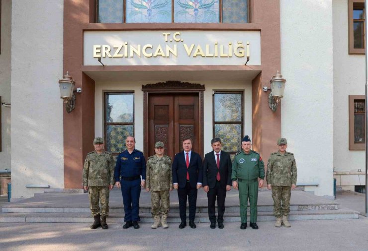 Genelkurmay Başkanı Orgeneral Bayraktaroğlu, Erzincan Valiliğini ziyaret etti