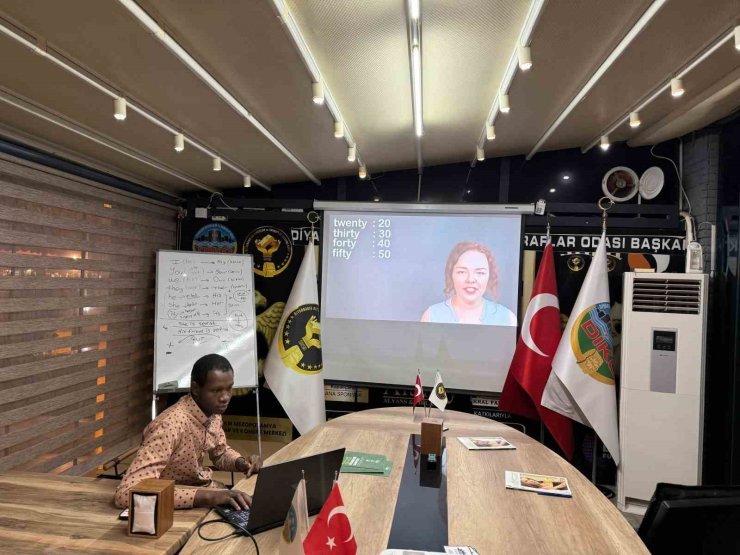 Diyarbakır Kuyumcular Odasından bir ilk: Esnafa ücretsiz İngilizce eğitimi başladı