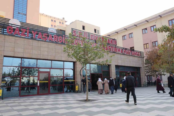 Halk sağlığı uzmanı Dr. Andan: "HIV enfeksiyonu gündelik temaslarla bulaşmamaktadır"