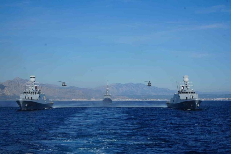 Doğu Akdeniz-2025 Tatbikatı Antalya açıklarında nefes kesti
