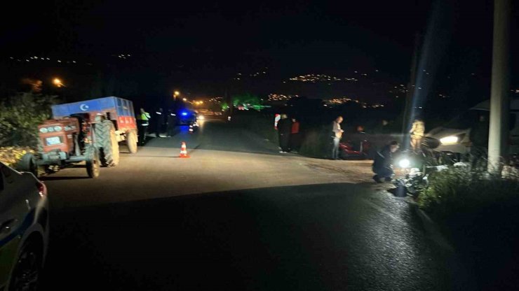 Motosiklet ile traktör çarpıştı: 1 ölü