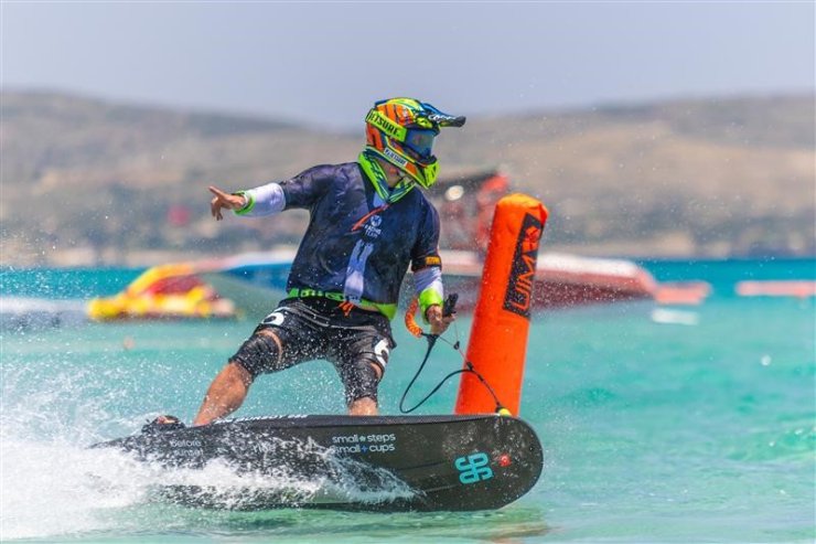 Türkiye Motosurf milli sporcuları, dikkat çekici bir başarı grafiği yakaladı