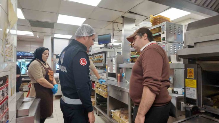 Belediye ekiplerinden gıda denetimleri