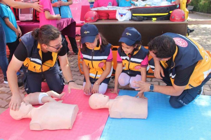 Kırşehir’de 317 sağlık ekibi vatandaşların imdadına yetişiyor