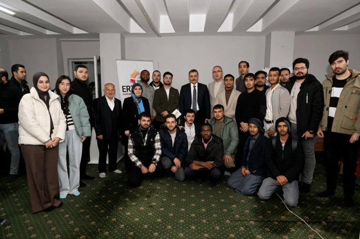 Vali Çiftçi, Uluslararası öğrencilerle biraraya geldi