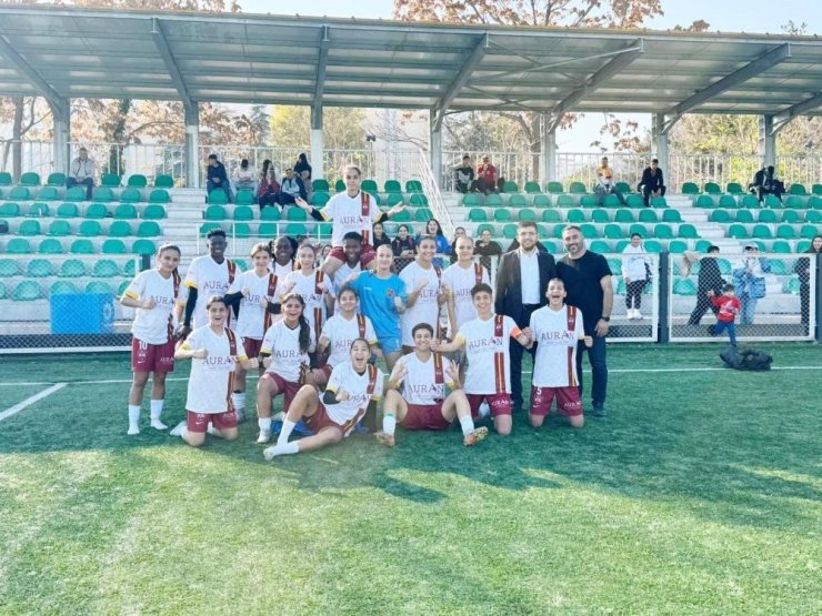 Kadınlar 1.Lig’de namağluplar karşılaşacak