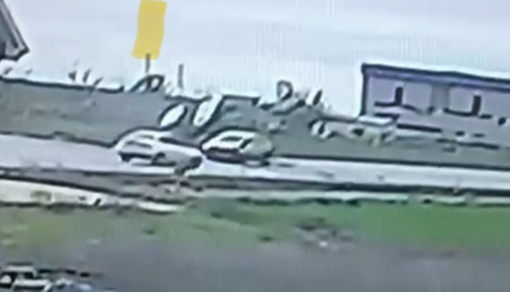Edirne’de çarpışan aracın defalarca takla attığı kaza kamerada