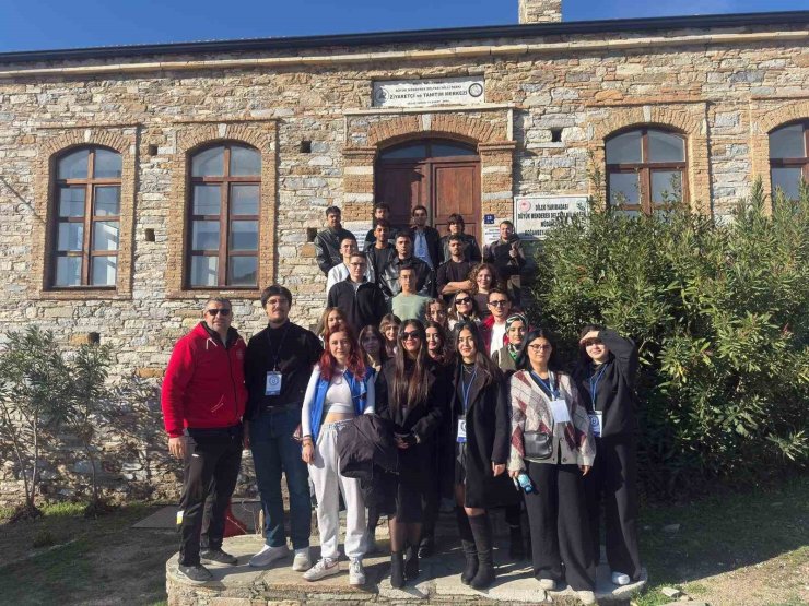 Gençler Söke’de tarih ve doğayla buluştu