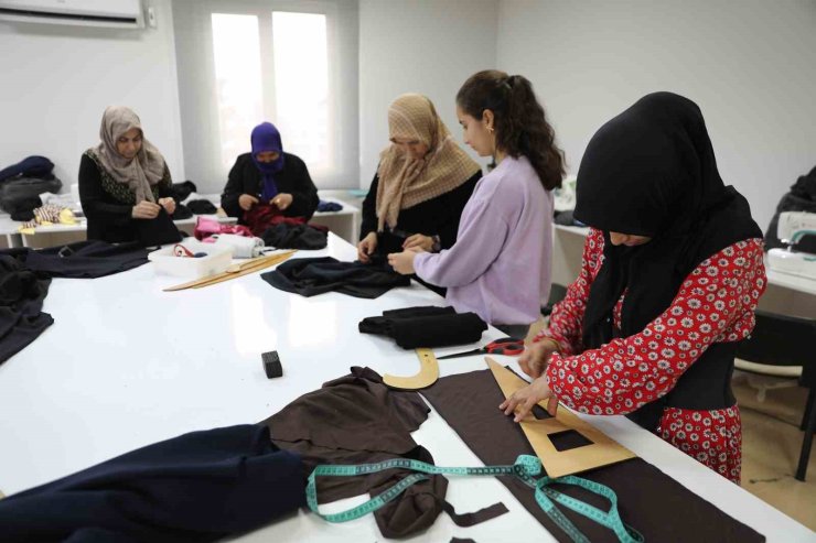 Haliliye Belediyesi’nden kadınlara eğitim ve hobi desteği