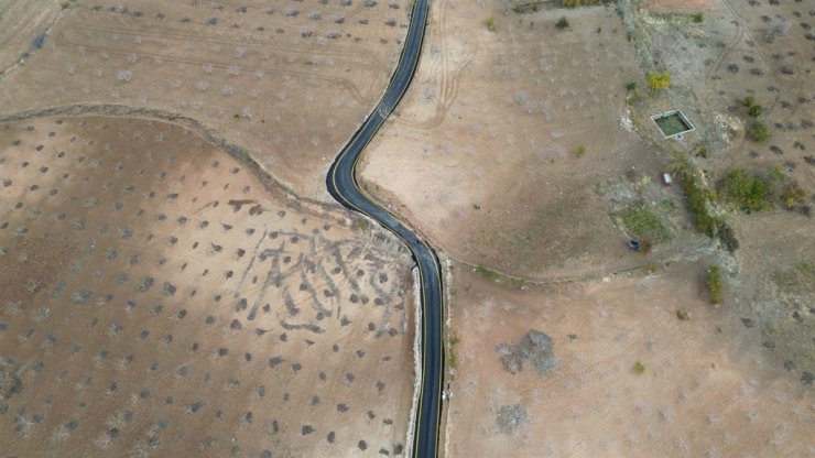 Siirt Valisi Kızılkaya bir asırda yapılan asfalt yolu bir yılda ikiye katladı