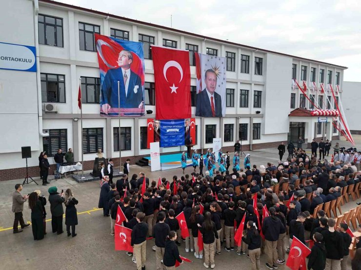 "Düzce eğitim öğretimde otobana çıkacak"