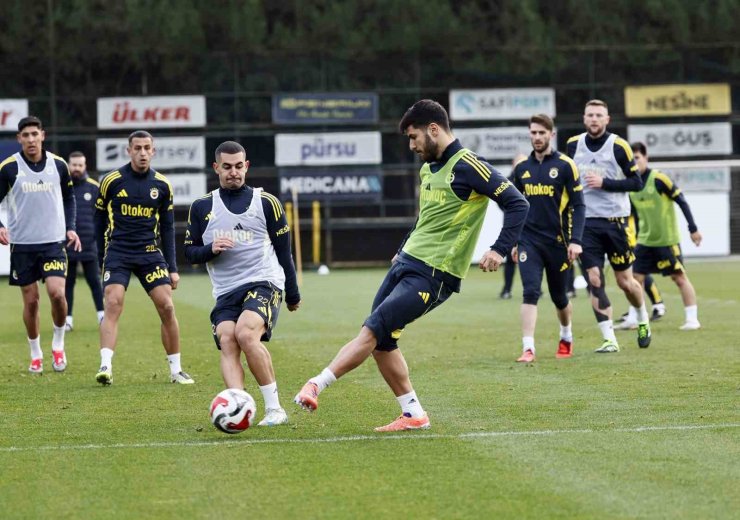 Fenerbahçe, Konyaspor maçı hazırlıklarını tamamladı