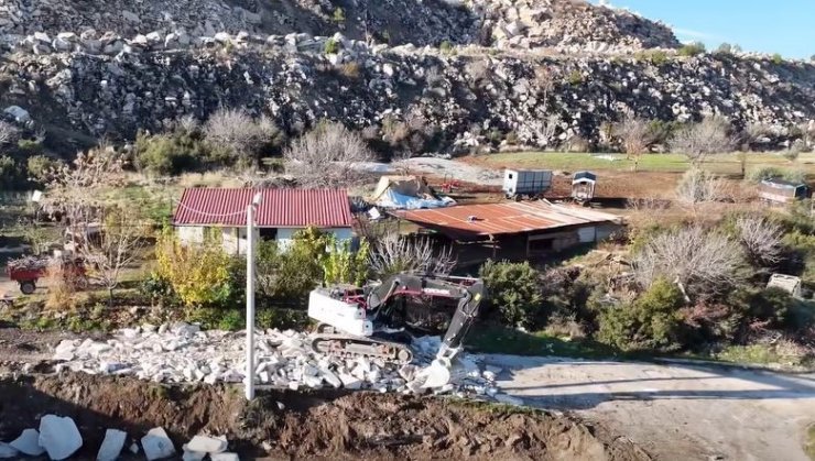 Başkan Kepenek; "Hemşehrilerimizin yaşam alanlarını güzelleştirmek için çalışmaya devam ediyoruz"