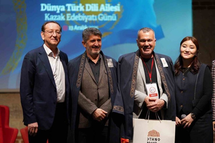 İstanbul’da Kazak edebiyatı rüzgarı esti
