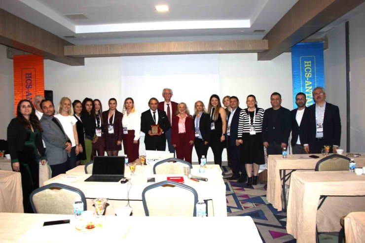 Acil tıp eğitiminde dijitalleşme çalışmasına uluslararası kongrede ödül