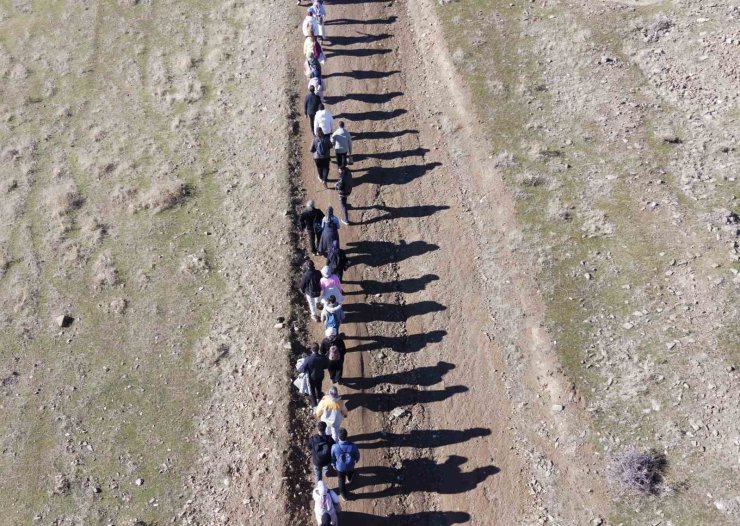 Muş’ta "Adımlarla Keşfet" projesi kapsamında doğa yürüyüşü