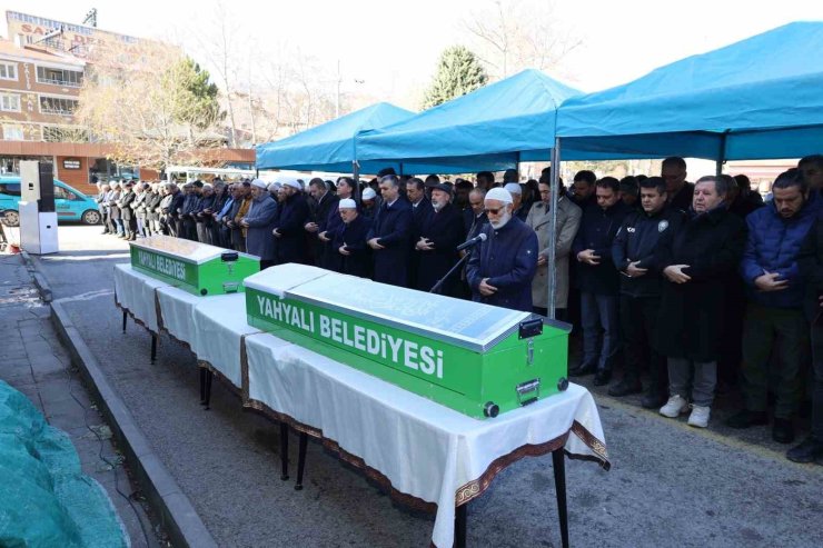 Başkan Öztürk’ün hayatını kaybeden kayınvalidesi son yolculuğuna uğurlandı