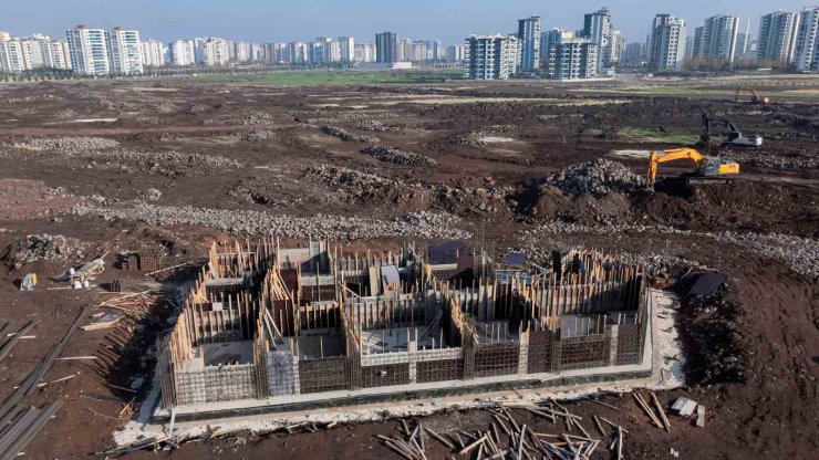 211 bin metrekarelik Mezopotamya Kent Parkında çalışmalar devam ediyor