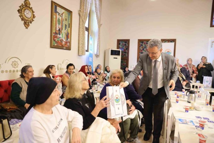 Başkan Kurnaz’dan yaş almışlara vefa: "Her biri ayrı ayrı kıymetli"