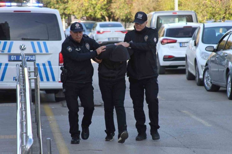 Otobüs şoförüyle motosikletli kadın birbirine girdi: Sürücü adliyeye sevk edildi