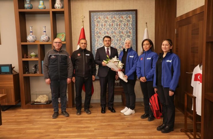 Kütahya AFAD’dan kuruluş yıl dönümünde valiliğe ziyaret