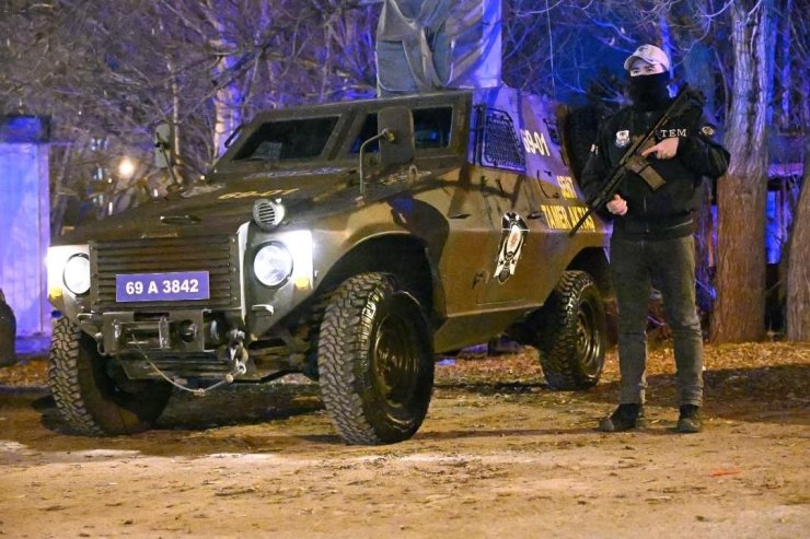 Bayburt polisi yılın en uzun gecesinde de sahadaydı
