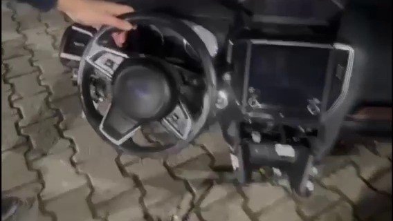 Bursa’da 12 milyonluk gümrük kaçağı otomobil parçaları ele geçirildi