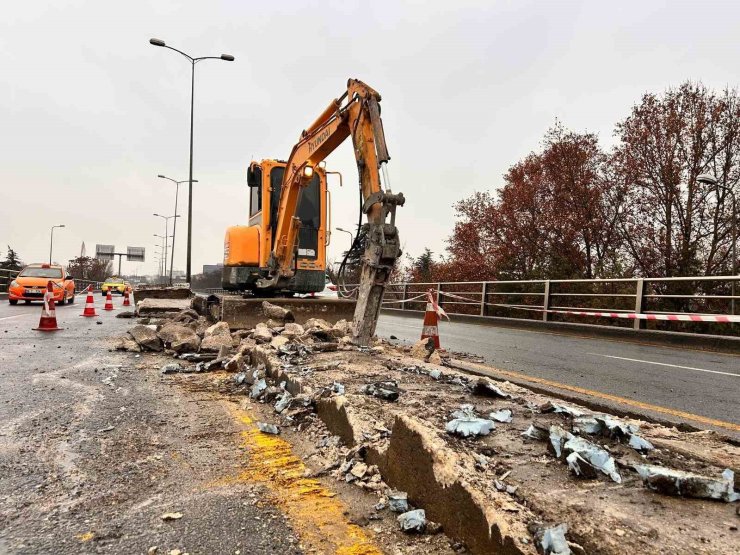 Ankara’da tek kişilik yol çalışması