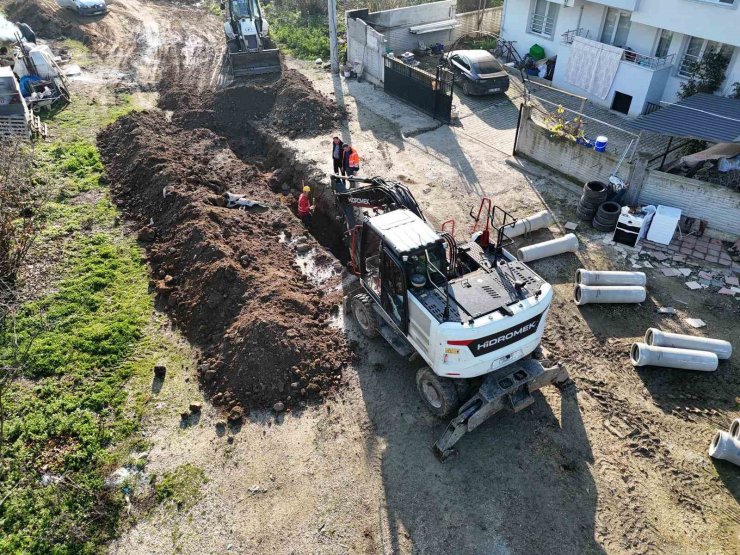 Su ve kanalizasyon ekibi 14 bin 554 kanal açtı