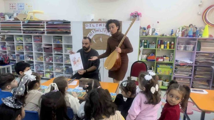 Minik yürekler dilin ve kültürün izinde