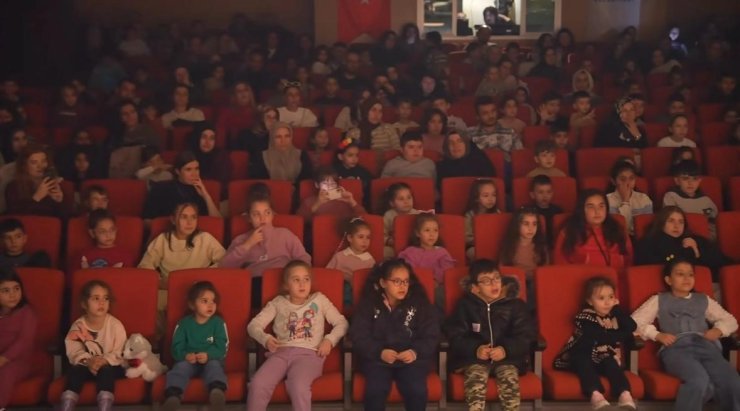 Sincan Belediyesi’nde tiyatro günleri devam ediyor