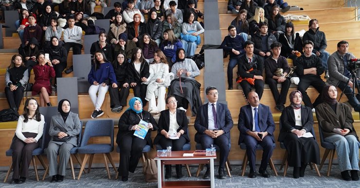 ETÜ’de "Erzurum’daki kütüphaneleri tanımak ve tanıtmak" söyleşisi düzenlendi