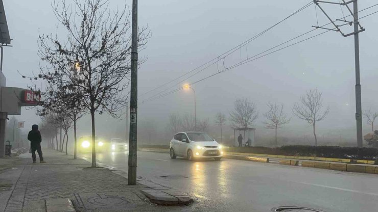 Eskişehir’de sis etkili oldu