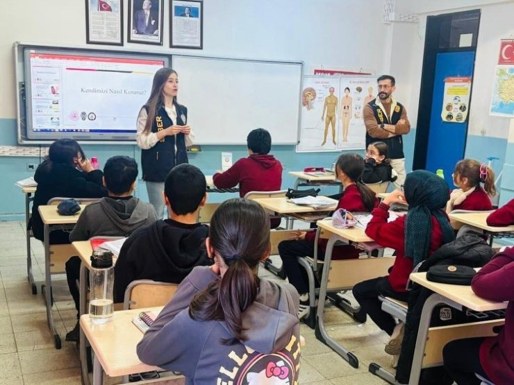 Kütahya’da öğrencilere siber güvenlik semineri