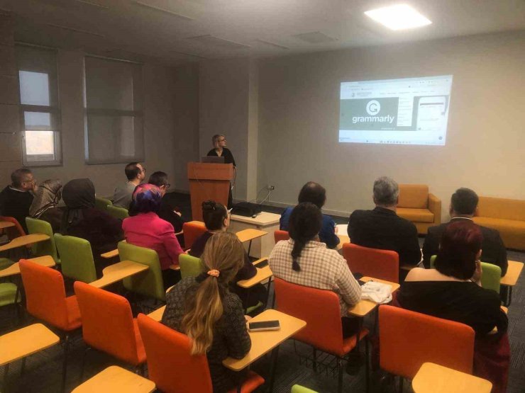 OMÜ’de hizmet içi eğitim programı düzenlendi