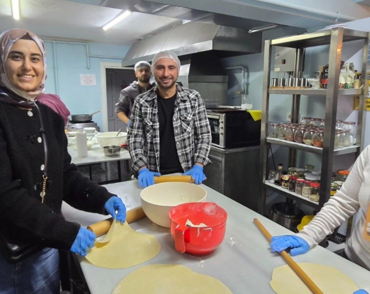 Bu kez öğreten değil, öğrenen oldular