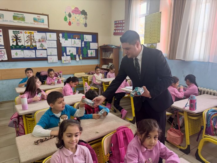 Ülkü Ocakları’ndan Nazilli’de öğrencilere ağız ve diş sağlığı desteği