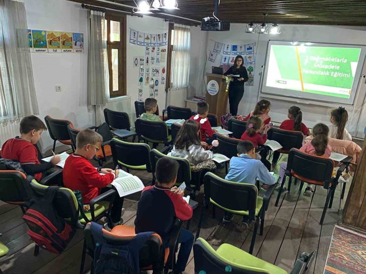 Bilecik’te bağımlılıkla mücadele eğitimleri düzenlendi