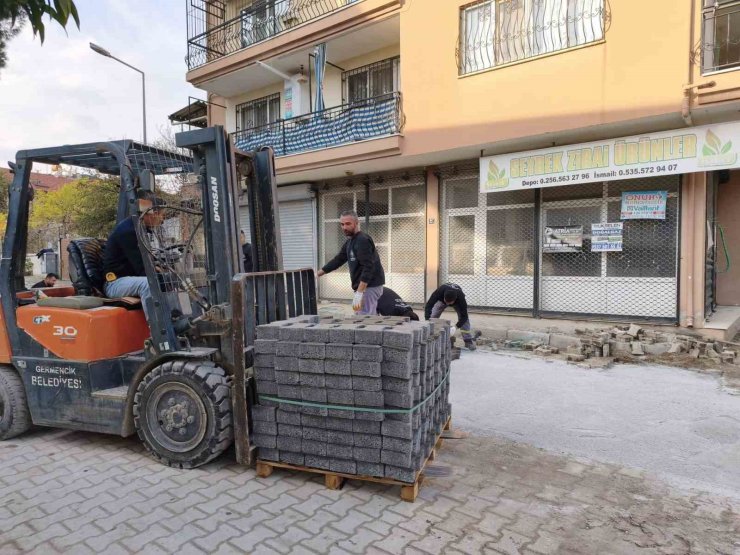 Germencik’te belediye ekiplerinin çalışmaları devam ediyor